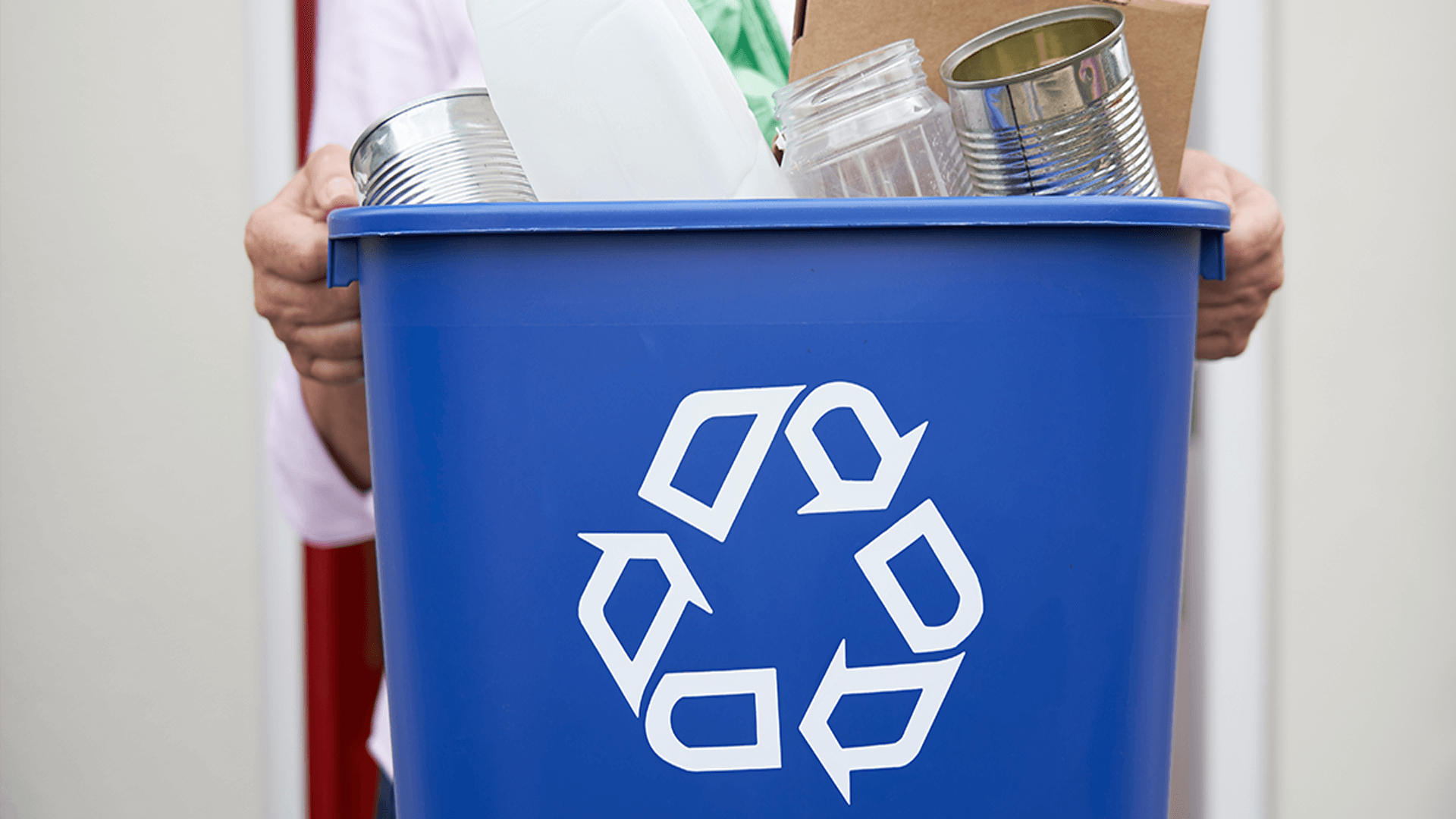 Blue Bin demonstration on learning how to recycle