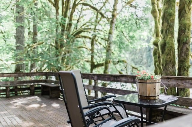 Riverfront Cottage Serenity, in Olympic National Park