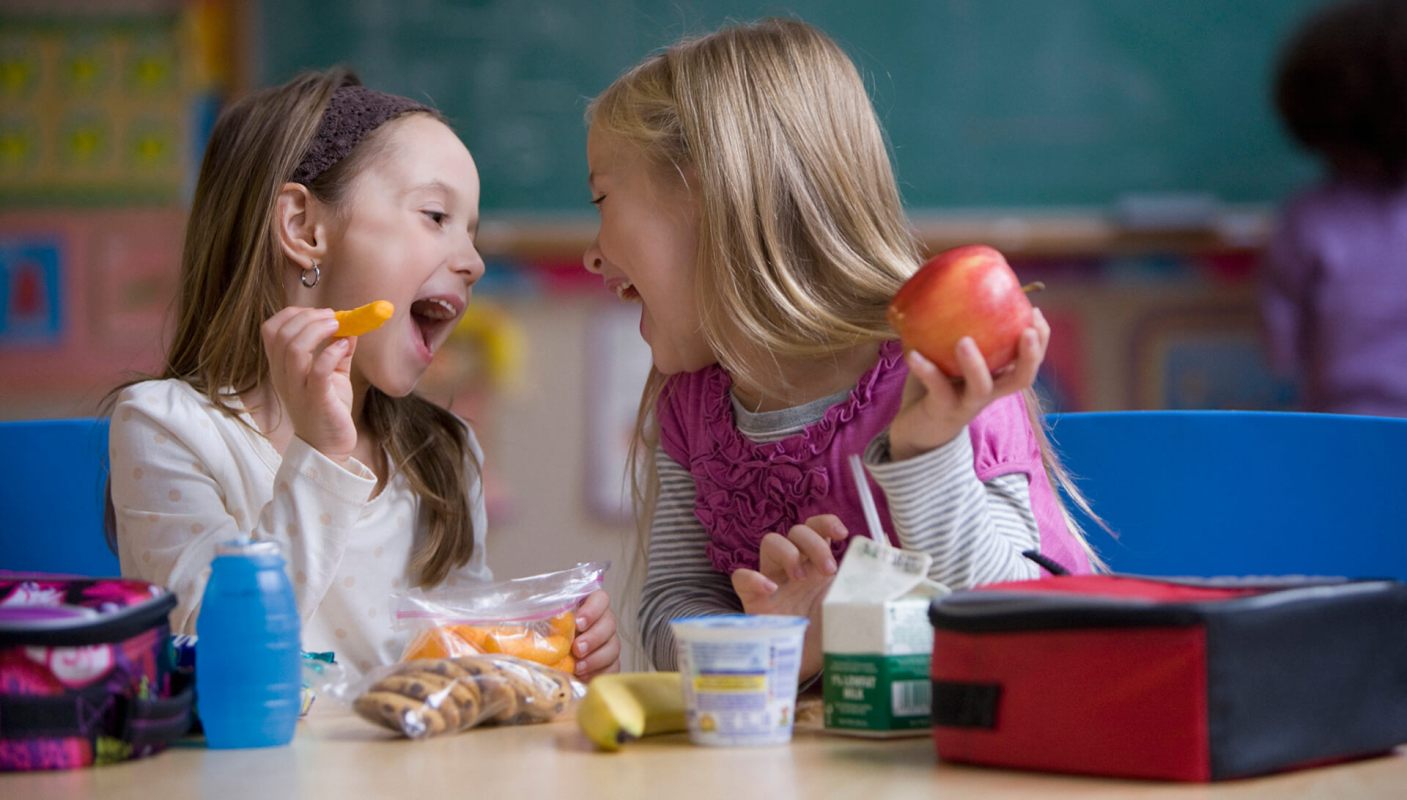 Kids using Sustainable Lunch Bags, Eco friendly lunch bags