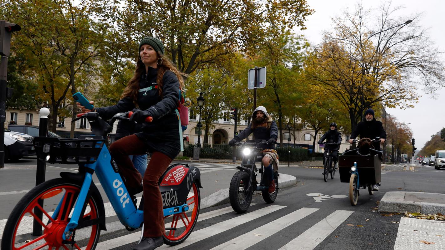 Electric bicycle Paris