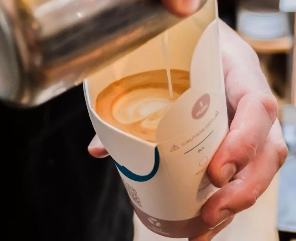 The Good Cup, Remove plastic from coffee