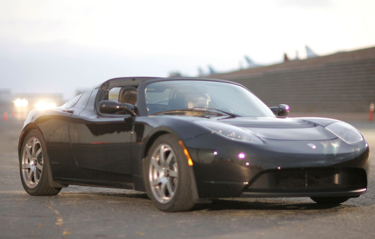 Tesla Roadster, Top speed of 250 miles per hour