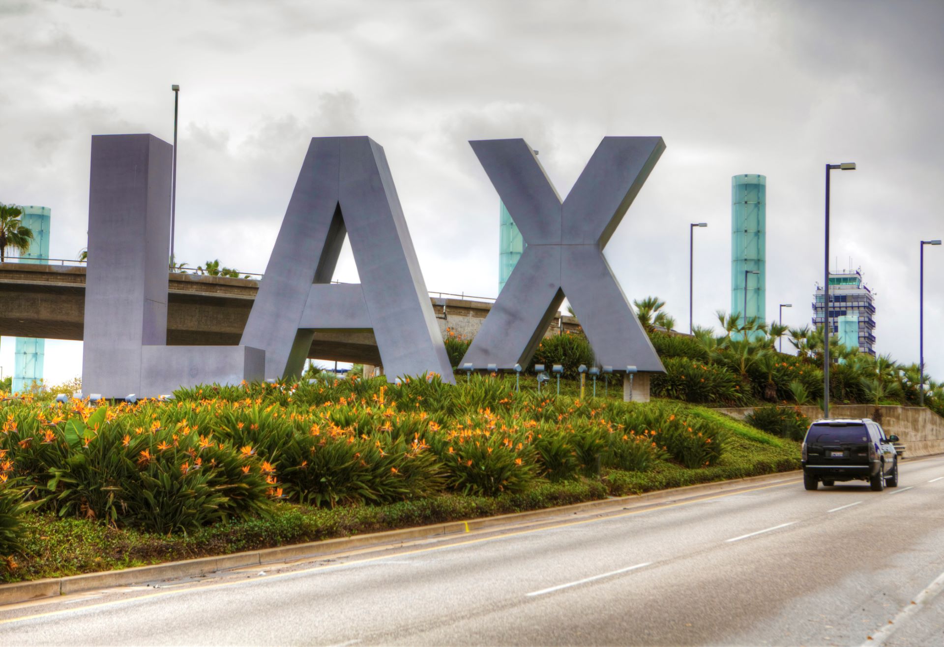 LAX banned single-use plastic bottles