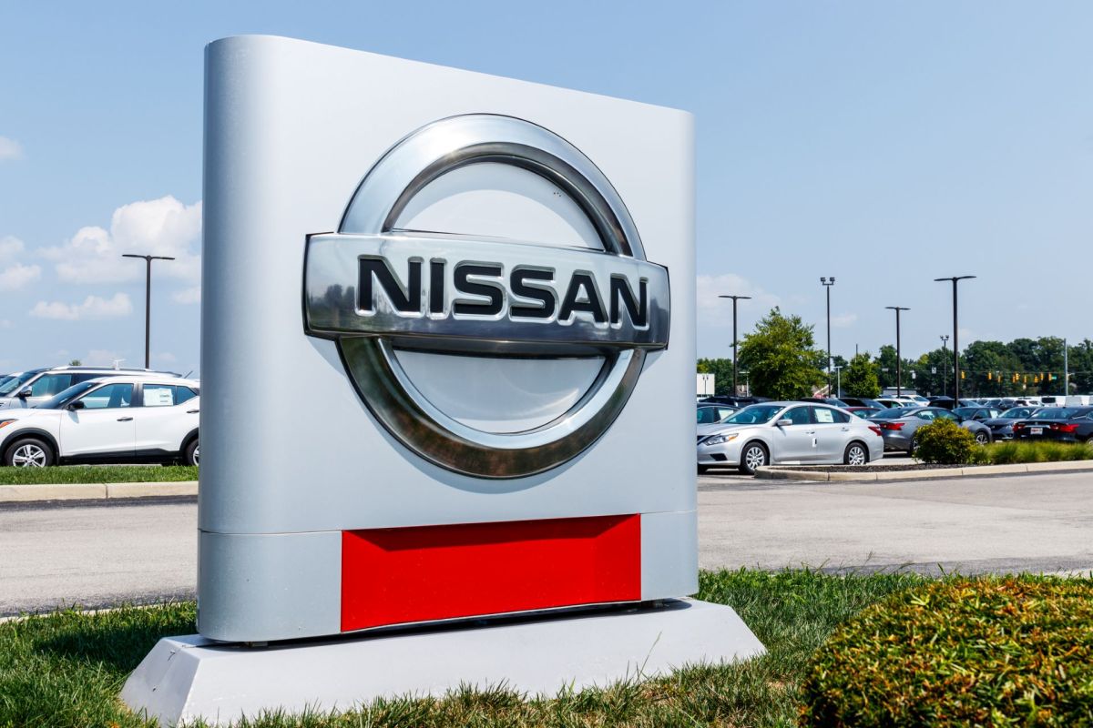 Nissan logo