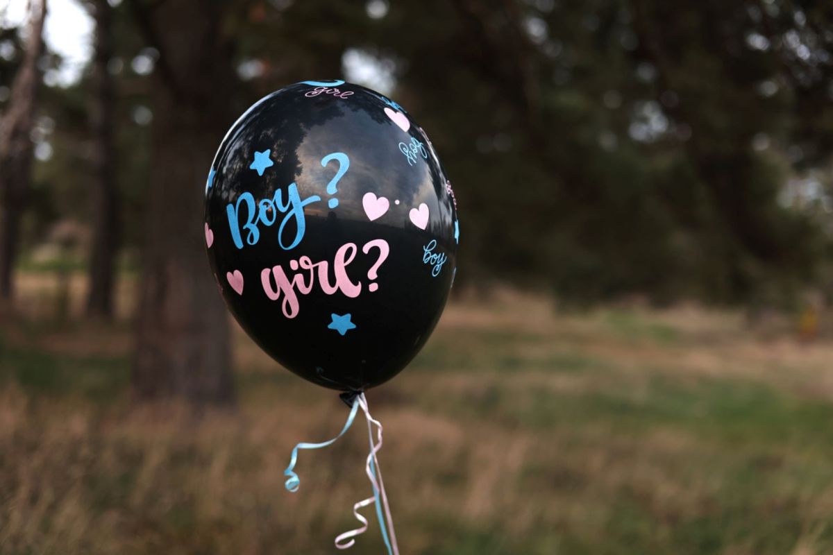 Gender-reveal party in local park