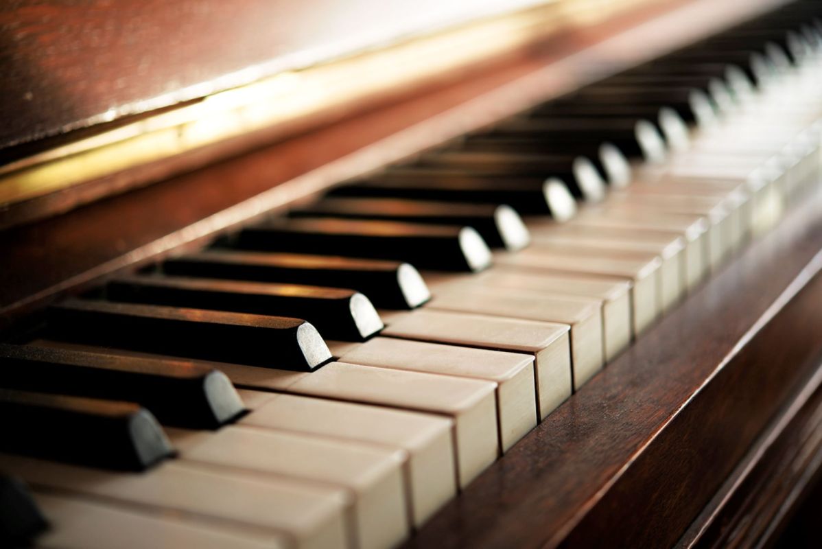 Broken piano transformation into a beautiful bookshelf