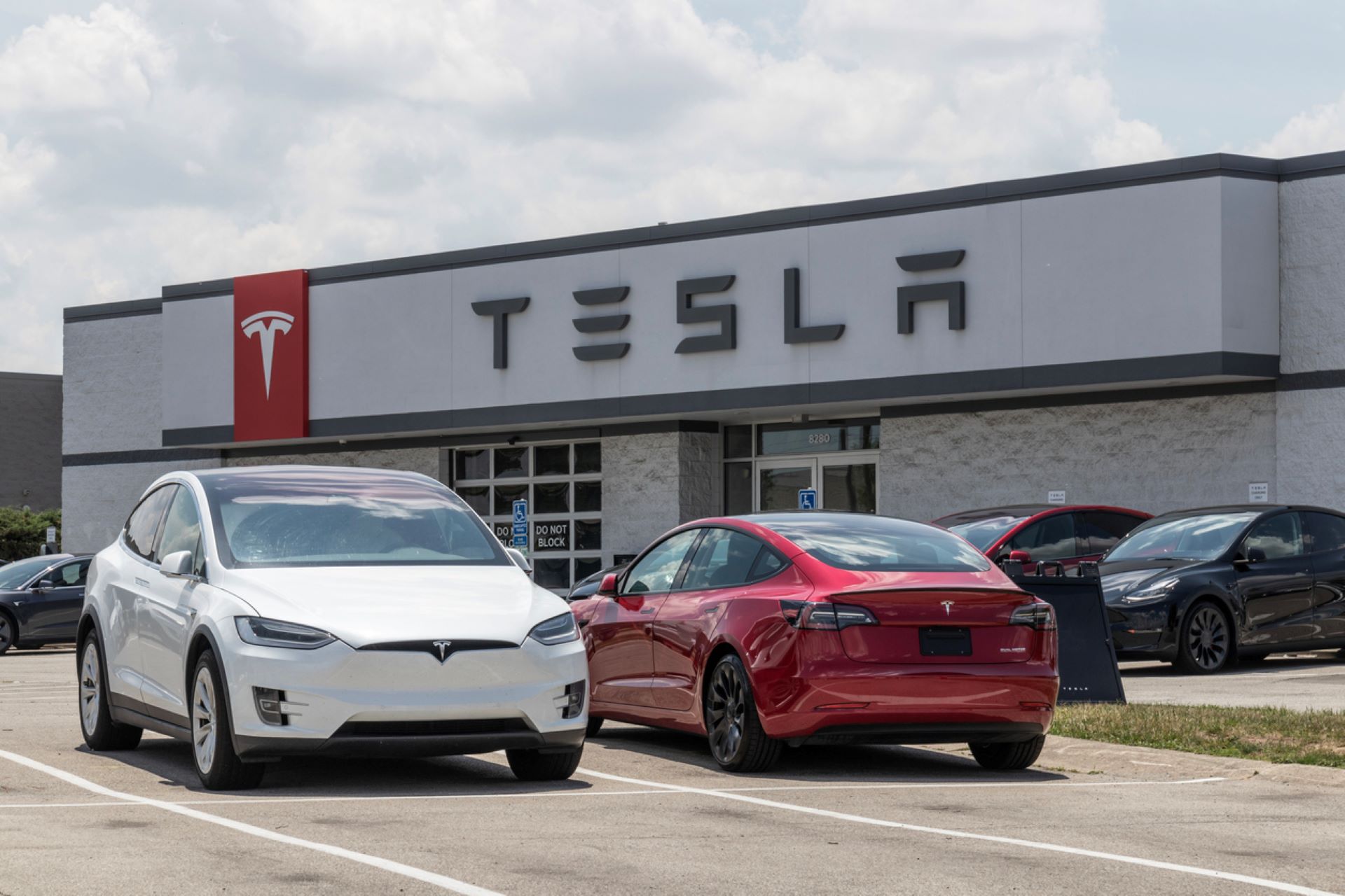 Tesla Model X Long Range