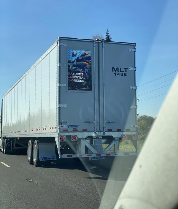"One of the displays said to 'Keep your eyes on the road, not on your phone.'"