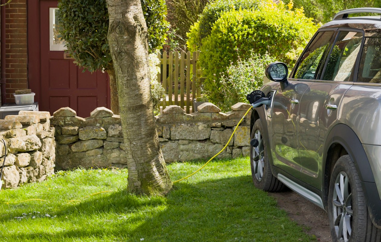 It's not the first time that an HOA has stood between a homeowner and the EV or charging station they wanted.