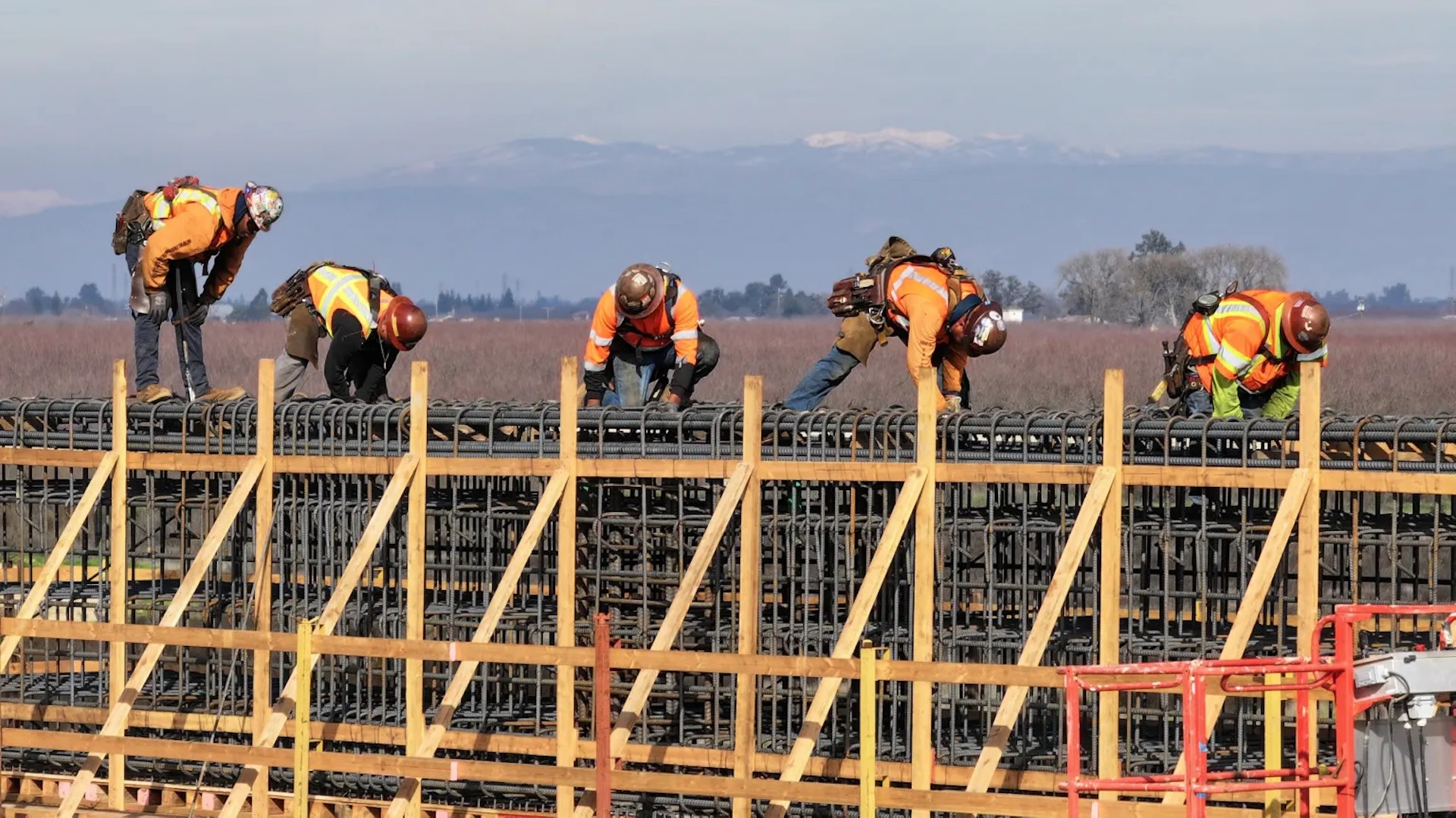 "High-speed rail construction has continued to flourish, creating good-paying construction jobs for men and women across the Valley."