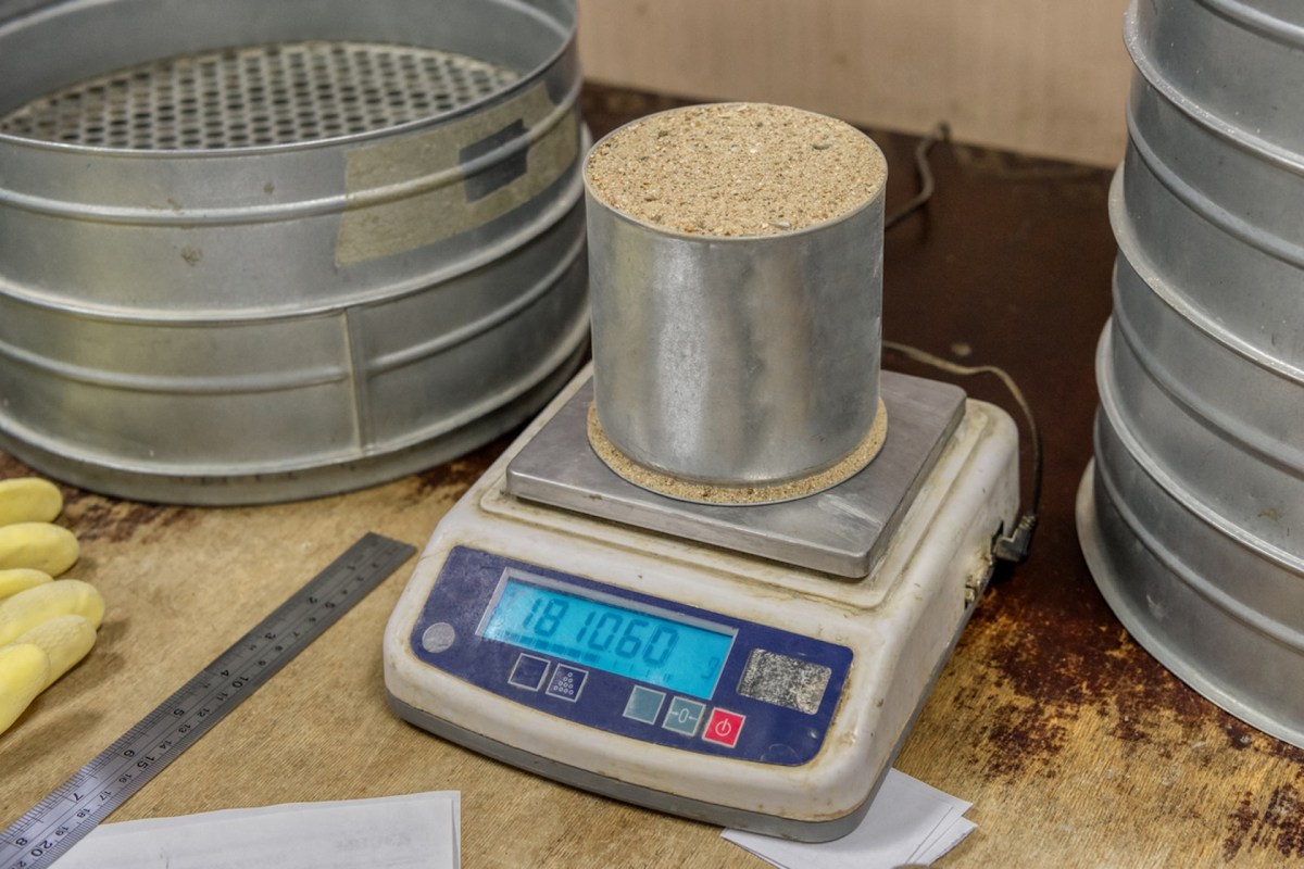 "If we want to achieve our carbon reduction goals, we will need long-duration energy storage devices."