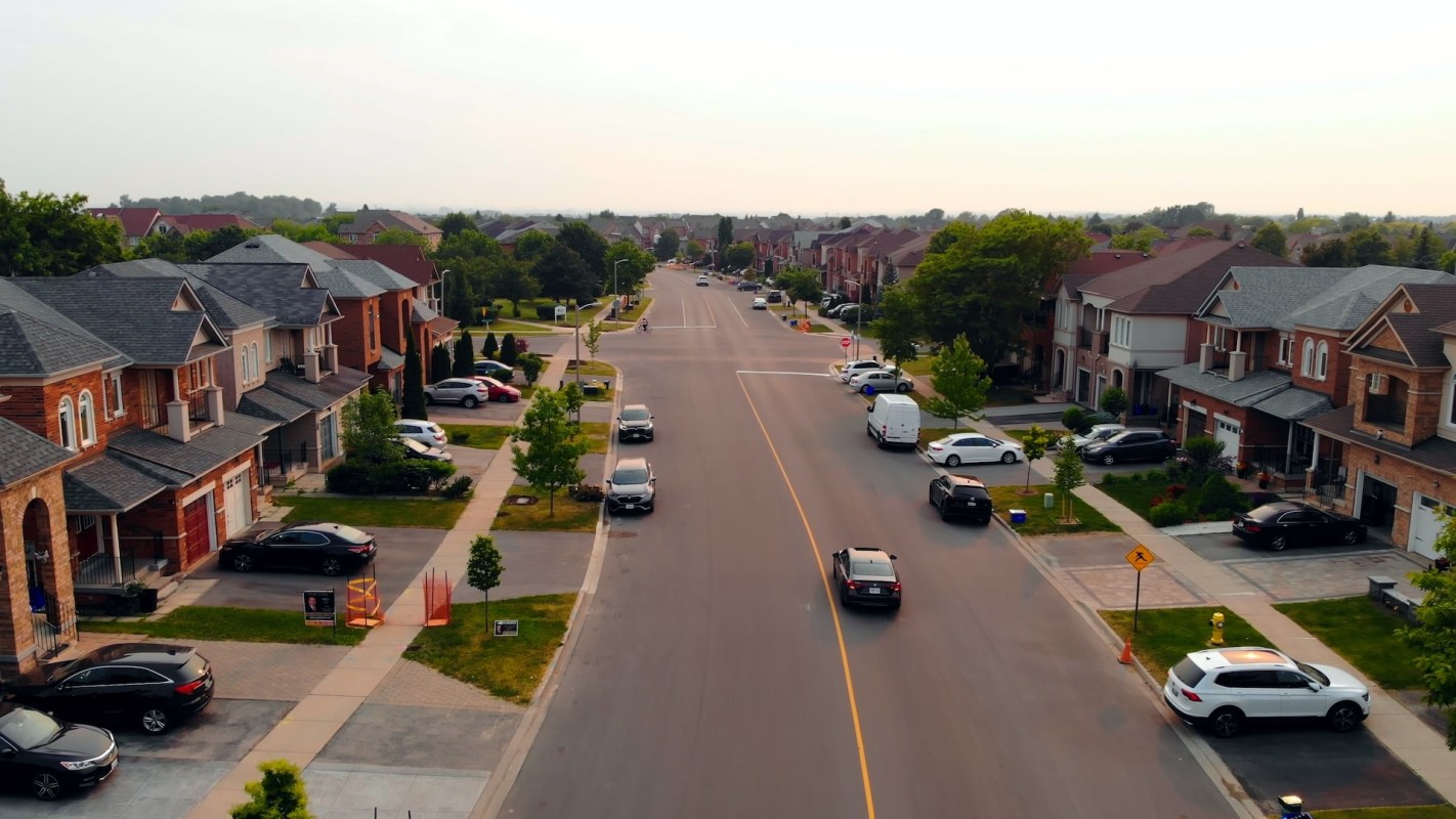 The rules vary from state to state, but there is at least some ammunition for residents who want to make the most of zero-tailpipe pollution cars.