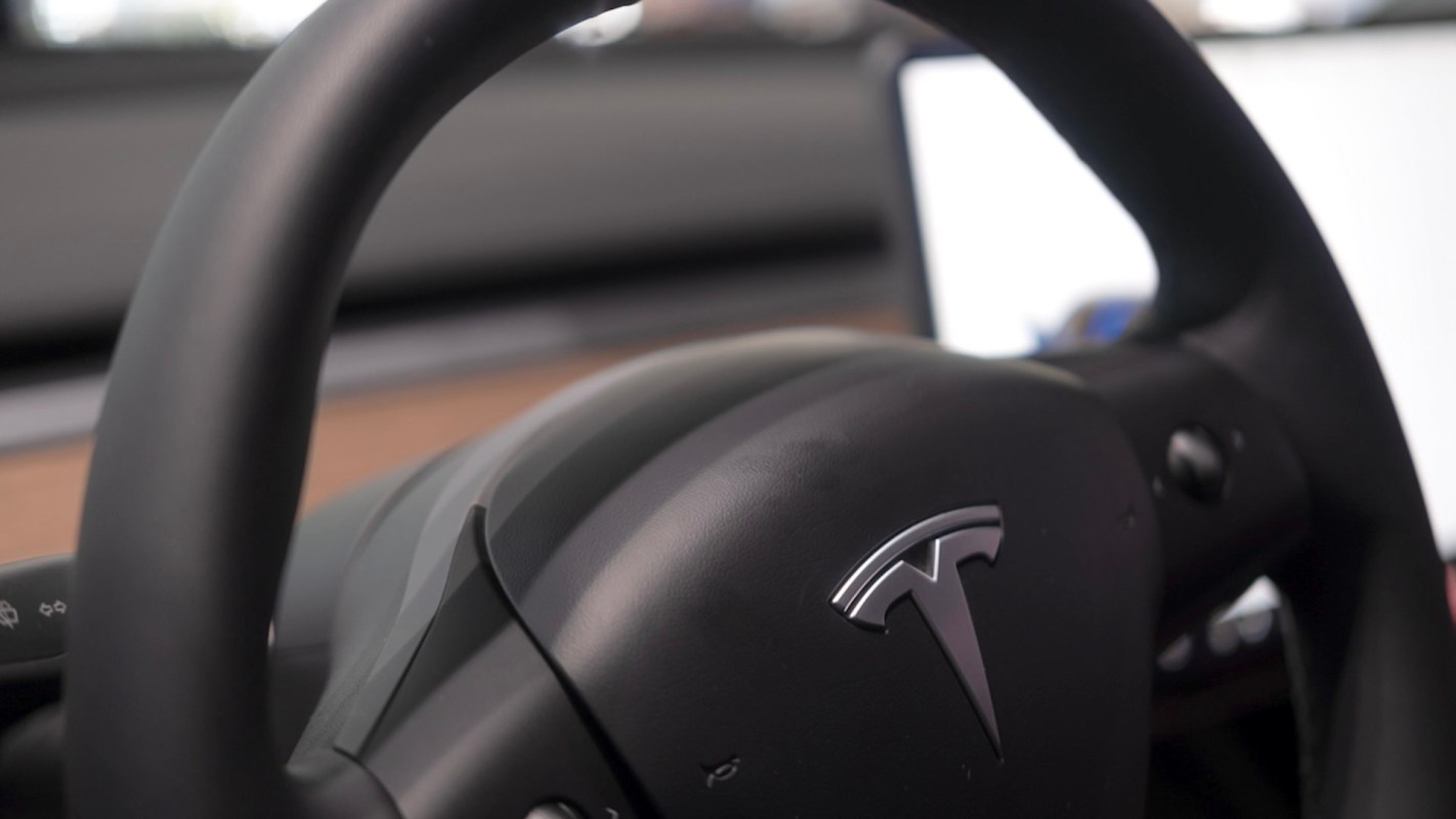 "Tesla may not be perfect, but that's a damn good feature to have."