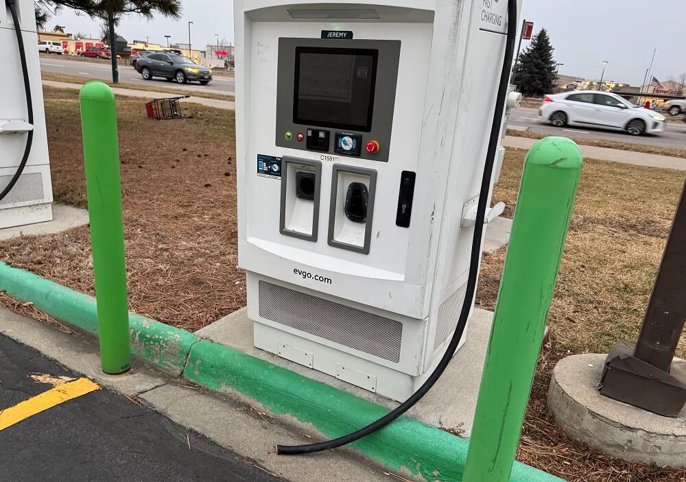 "Did they rip off the head of the charger?"