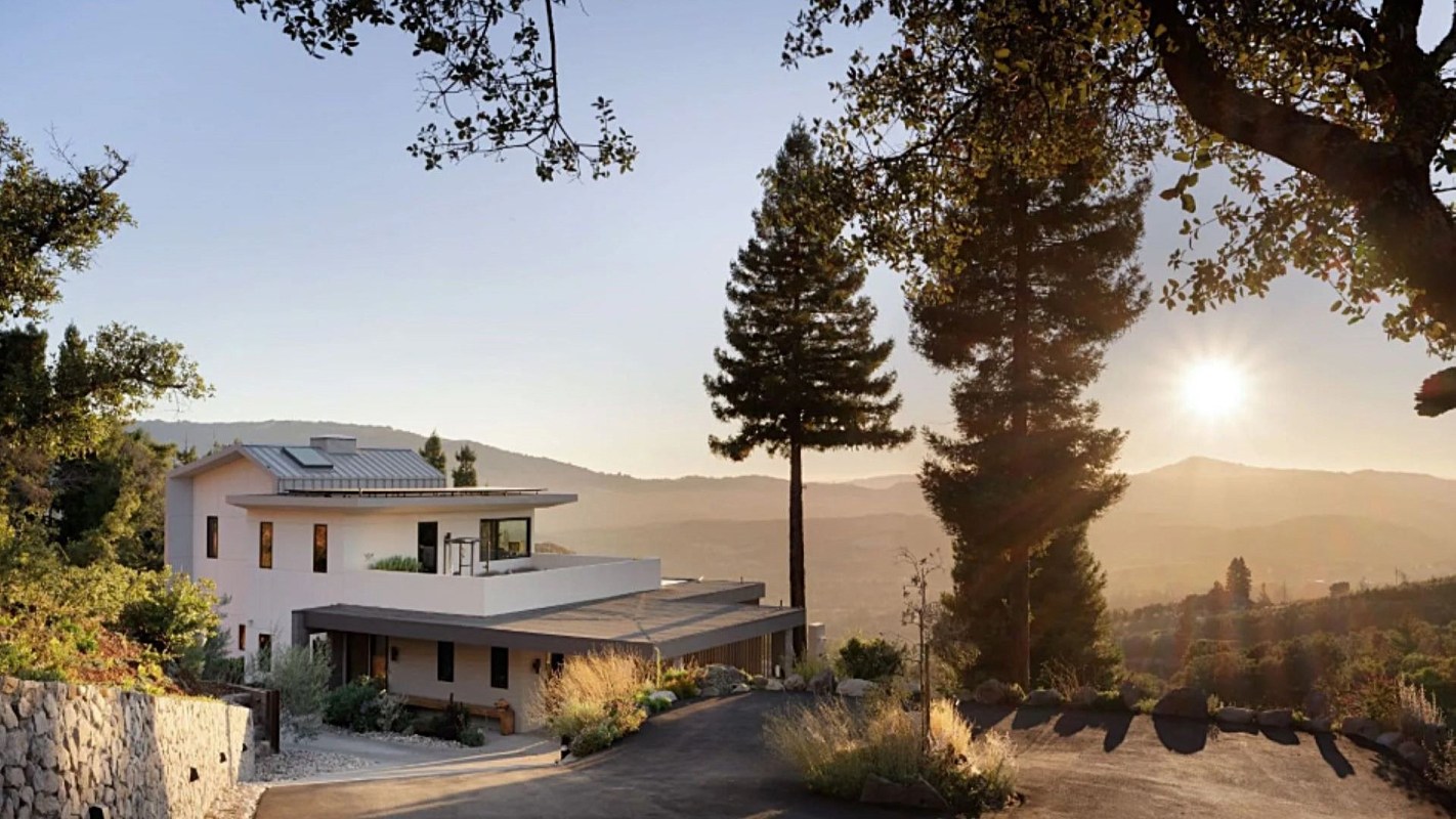 "Going off-grid doesn't mean leaving luxury behind."
