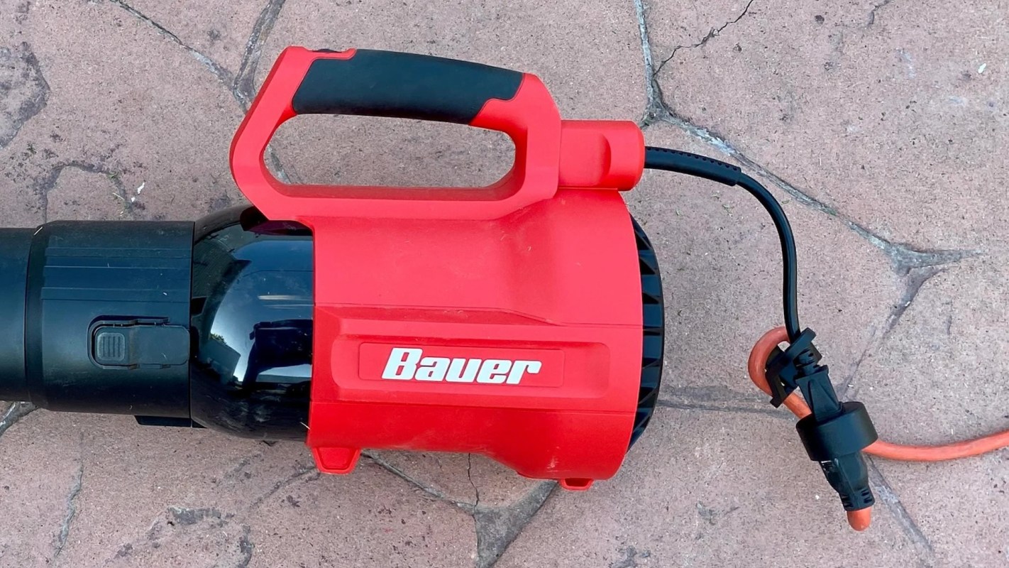 "When I first [turned] it on it almost blew out of my hand."