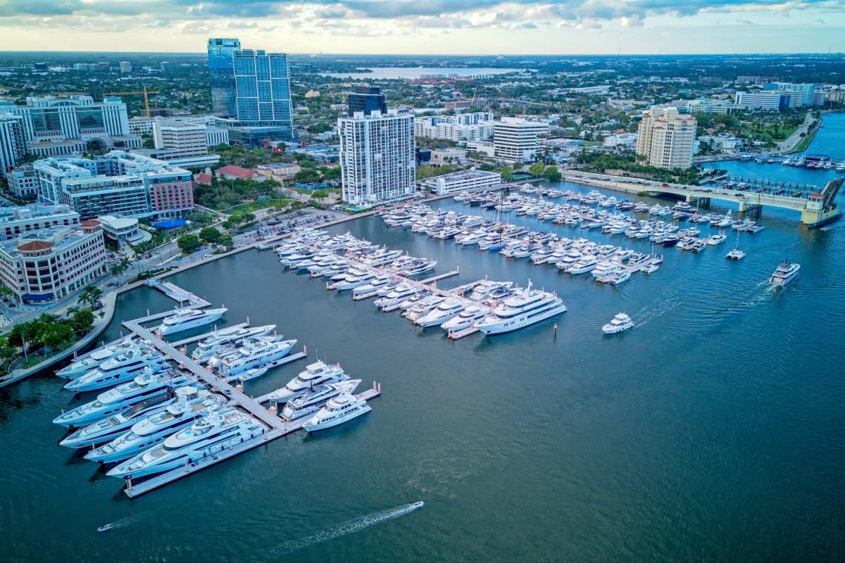 A small percentage of billionaires own the majority of these yachts