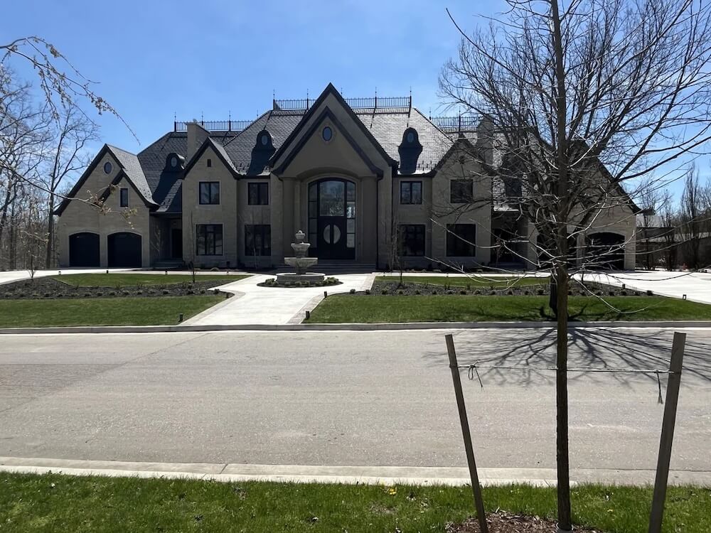 "It stretches from one property line right to the other."