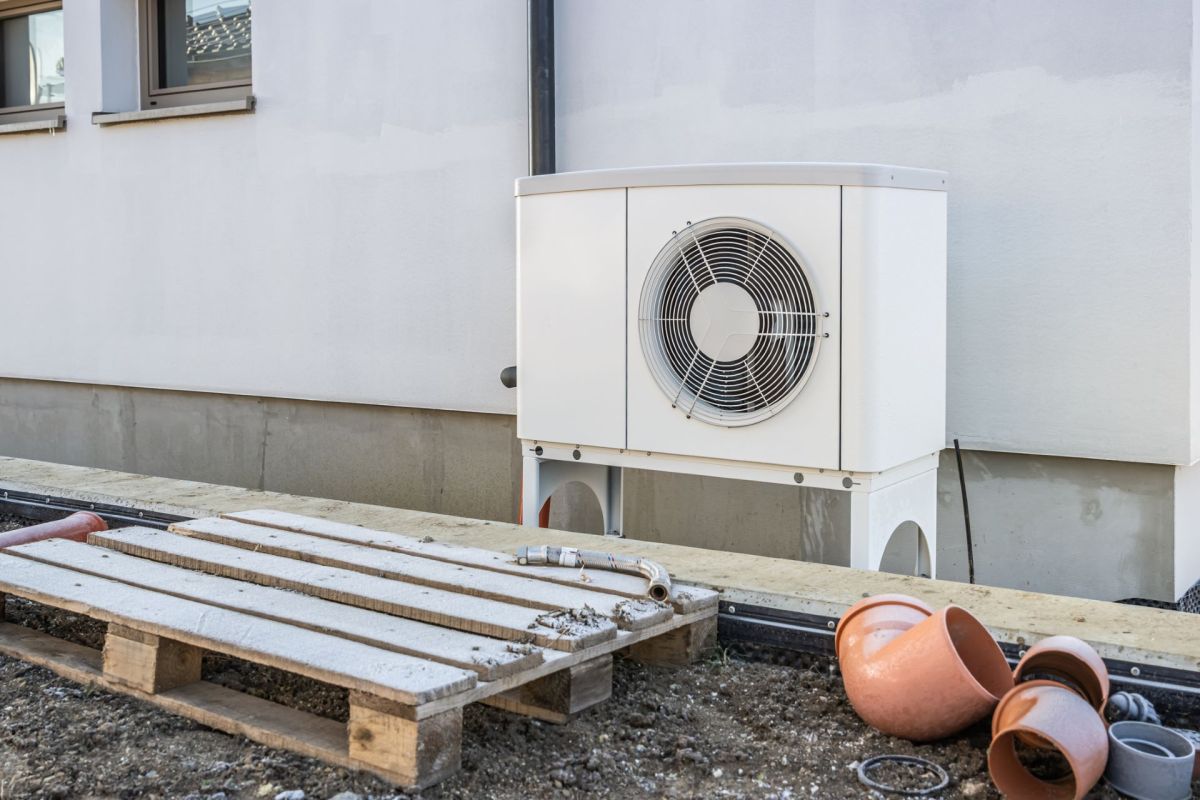 90% of American households stand to save on utility bills by replacing outdated HVAC equipment.