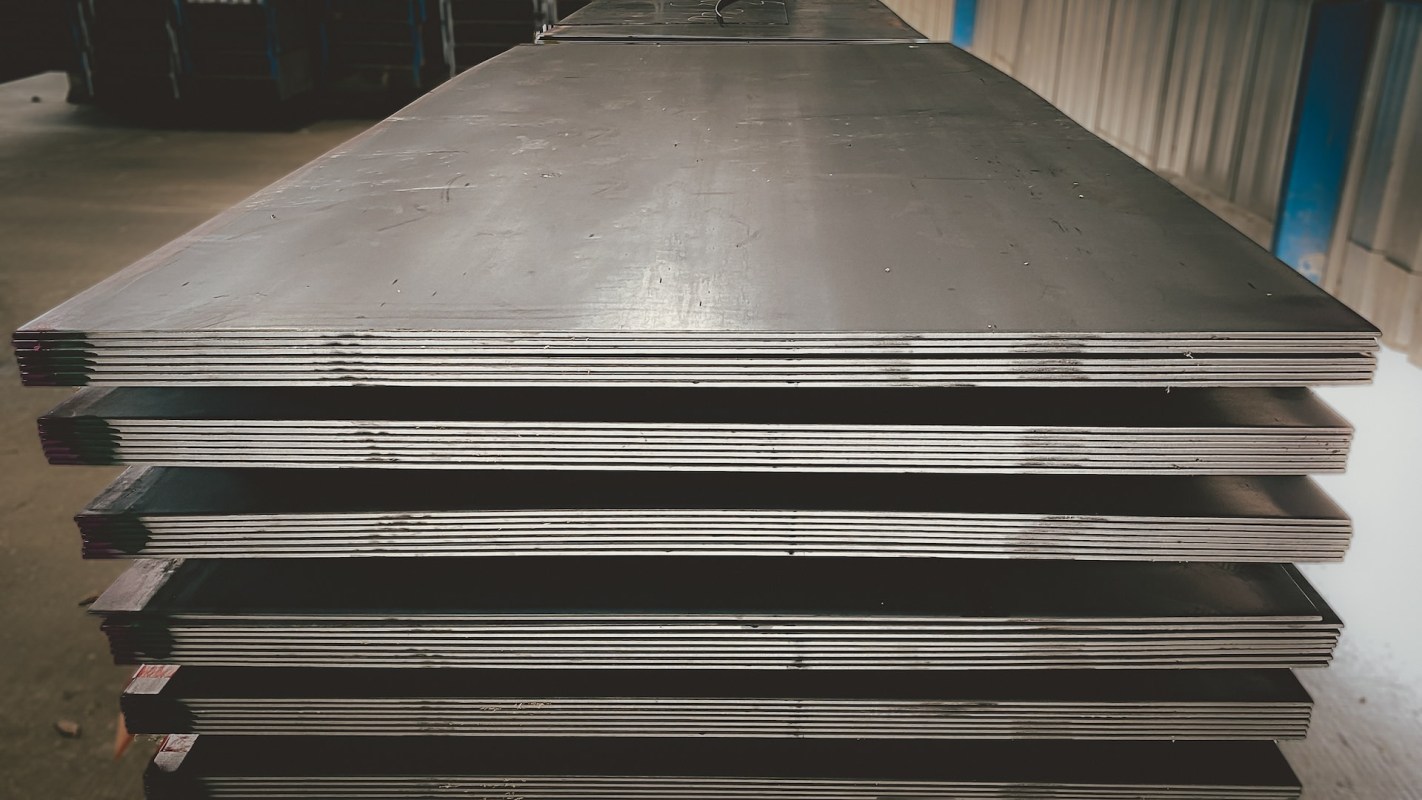 Researchers are optimistic that this new technology can lead to widespread pollution-free metal production.