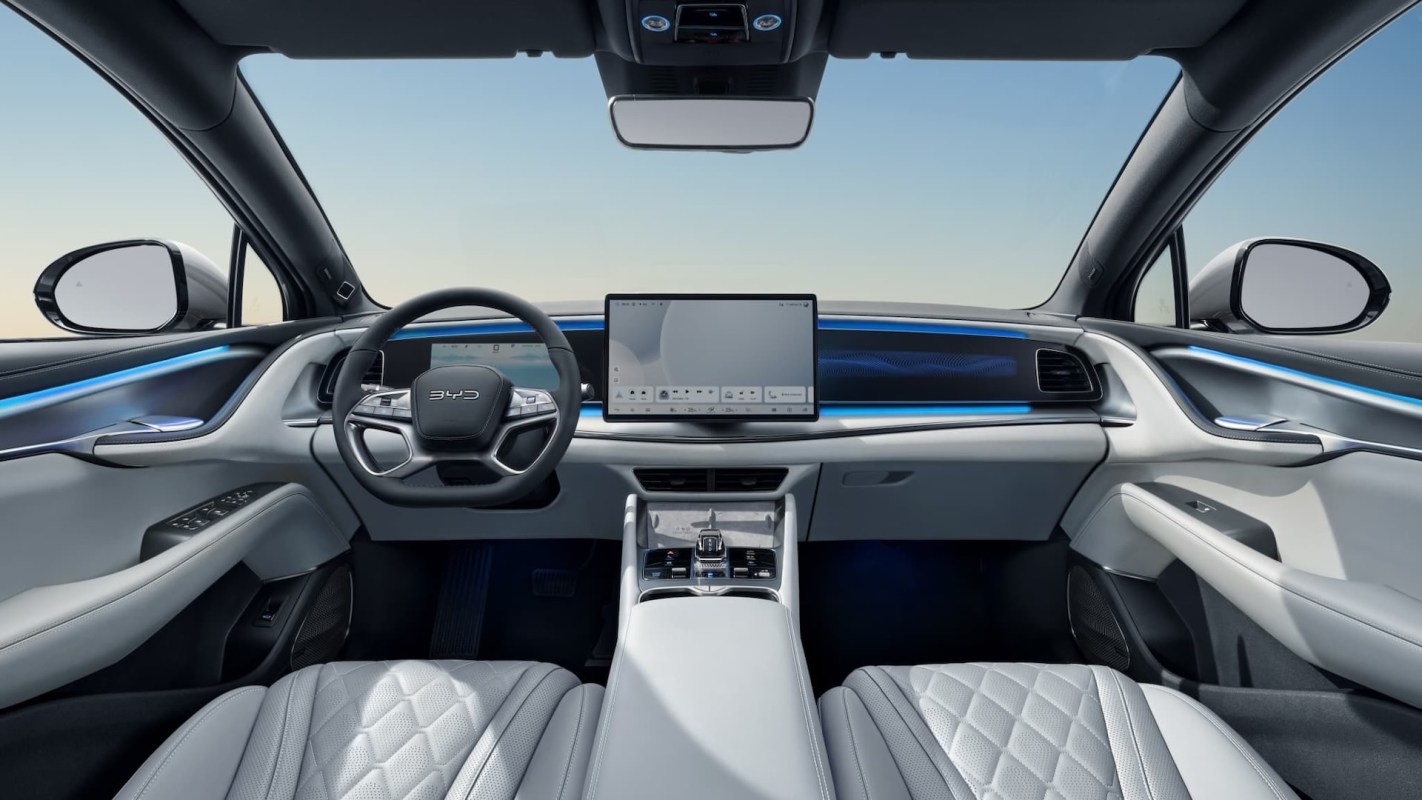 Carwow ran the pair of mid-sized electric SUVs through the same tests to determine the top car.
