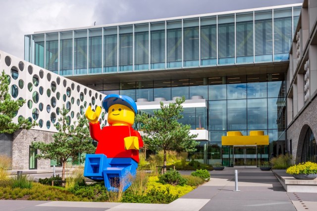 Inside the factory, highly advanced robots make colorful bricks with incredible precision.