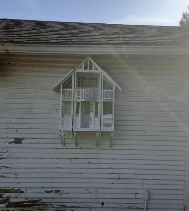 "This is amazing and it makes me smile so much!!"