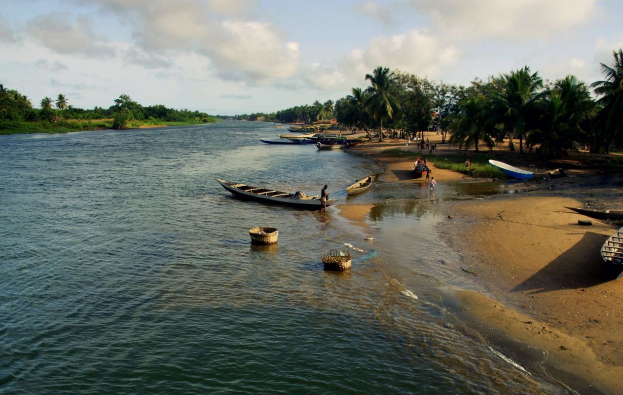 Polluted fresh water poses a health risk to people and wildlife.