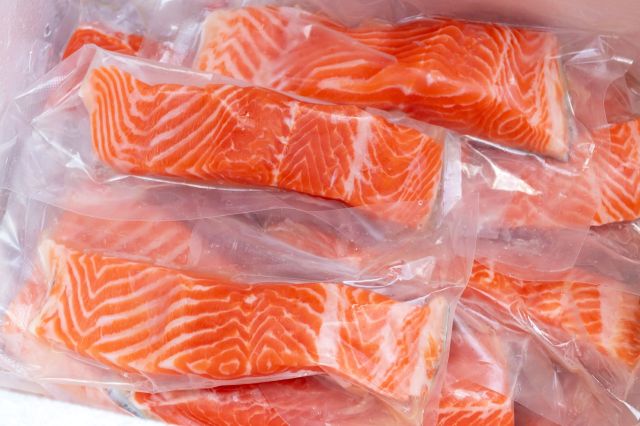 The material is made from three natural ingredients.