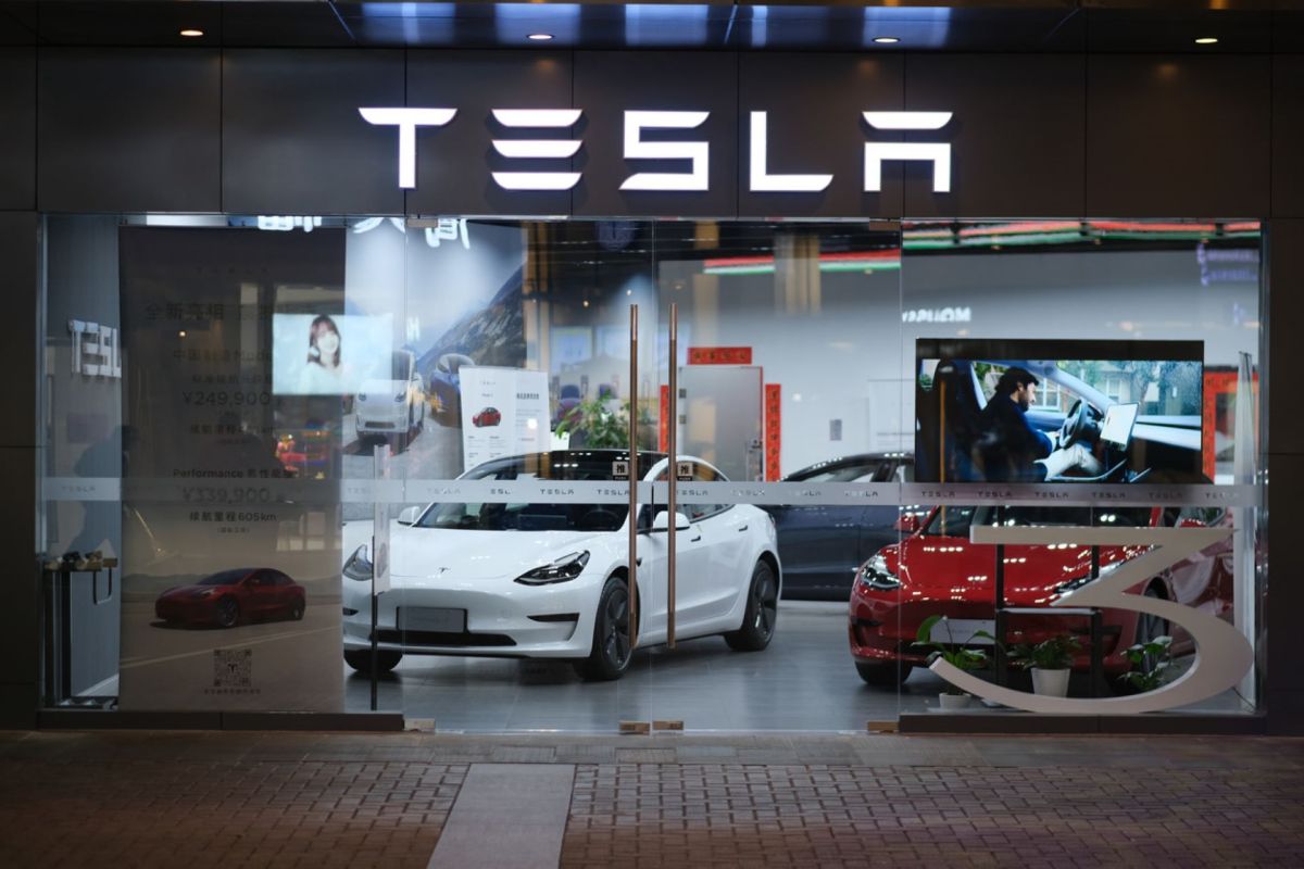 This latest report contradicts Tesla’s repeated claims.