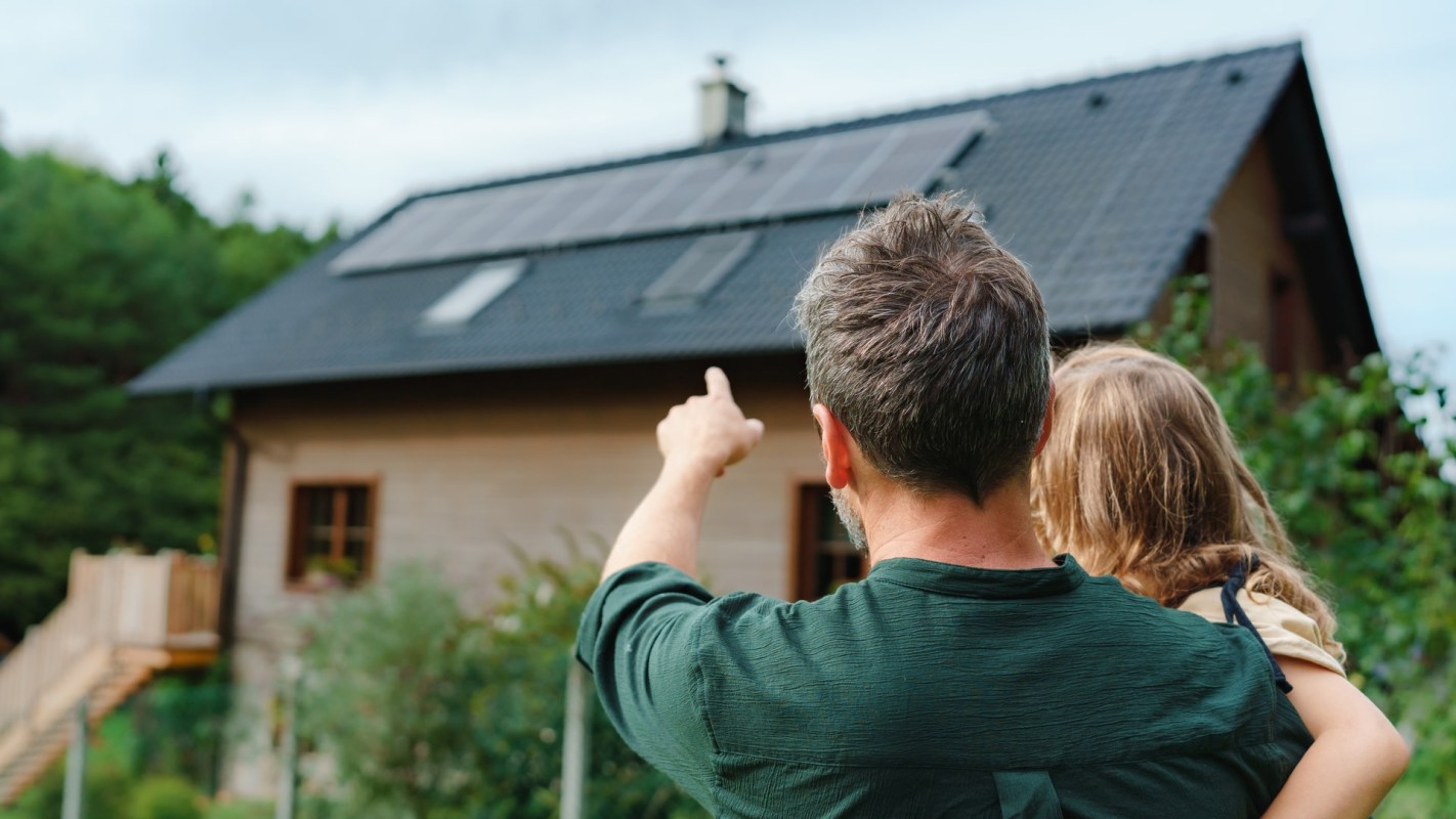 If you want to be on the safe side, you’ll want to purchase and install solar panels by December 31.