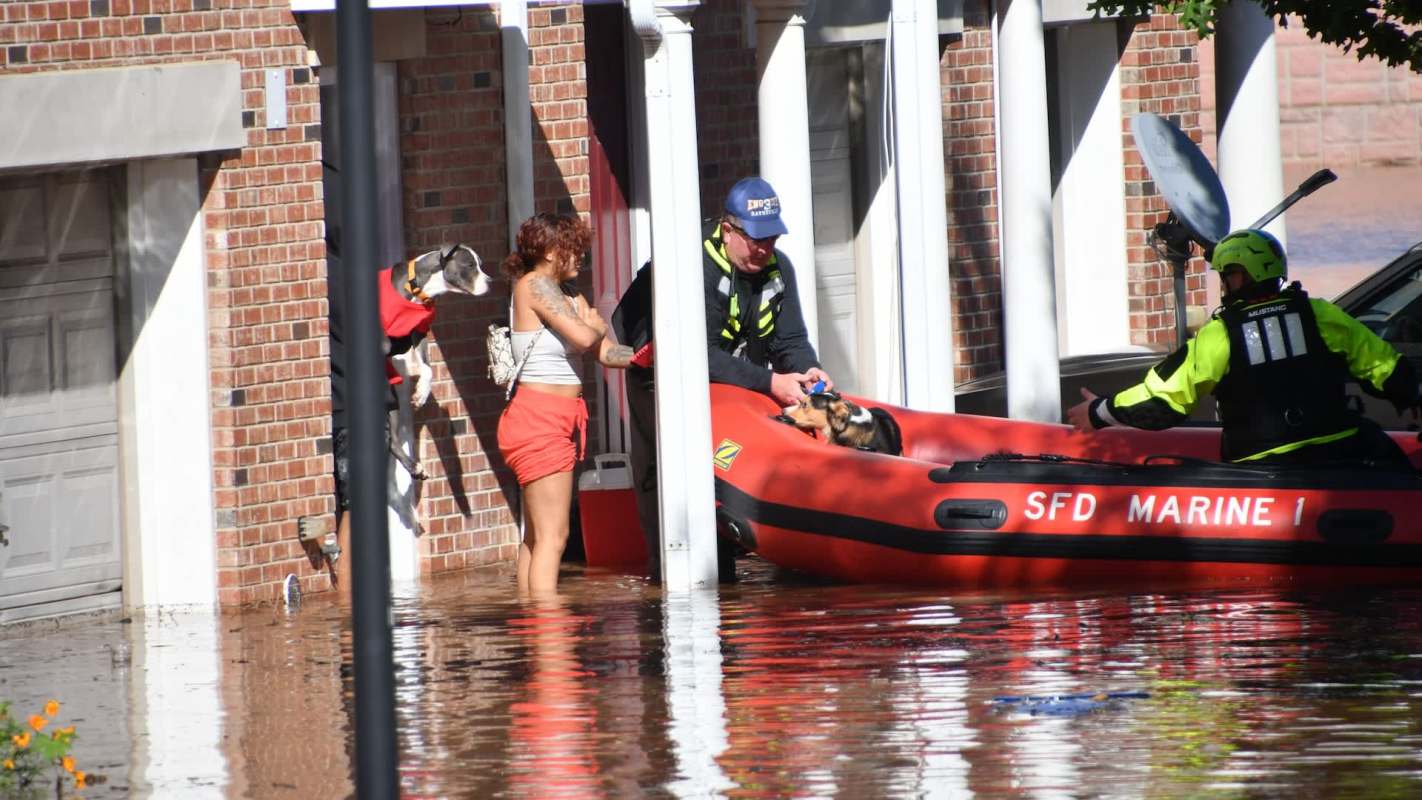 "Maybe in like 15, 20 minutes it went from maybe just a little stream of water, and then it just started flooding over."