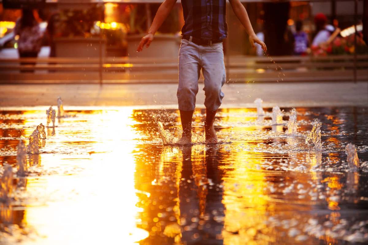 The scorching conditions disrupted daily life in the area.