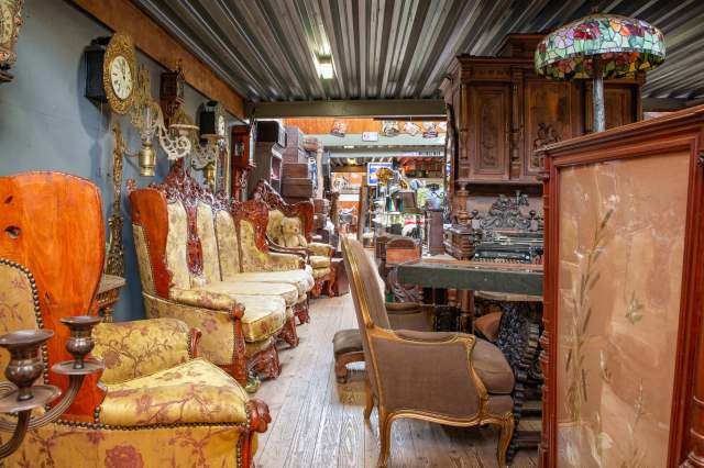 Today’s fast furniture rarely matches this quality at an affordable price point.